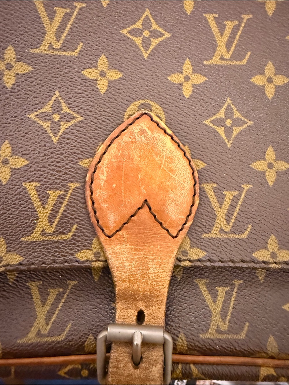 Louis Vuitton Brown Monogram Canvas Messenger Crossbody - Picture 11 of 14